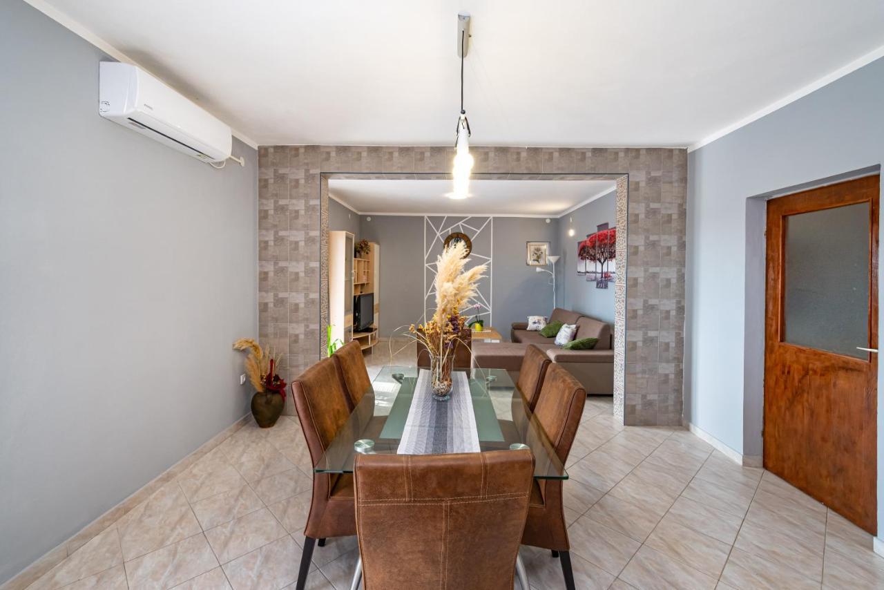 Apartment Thalia Zadar Bagian luar foto
