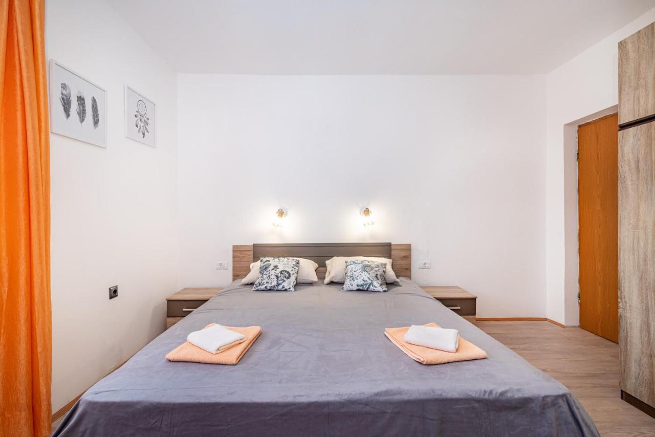 Apartment Thalia Zadar Bagian luar foto